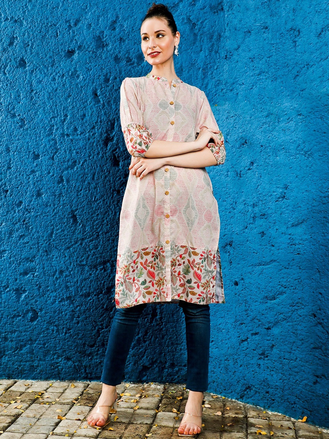 

Jaipur Kurti Floral Printed Mandarin Collar Puff Sleeves Straight Kurta, Peach