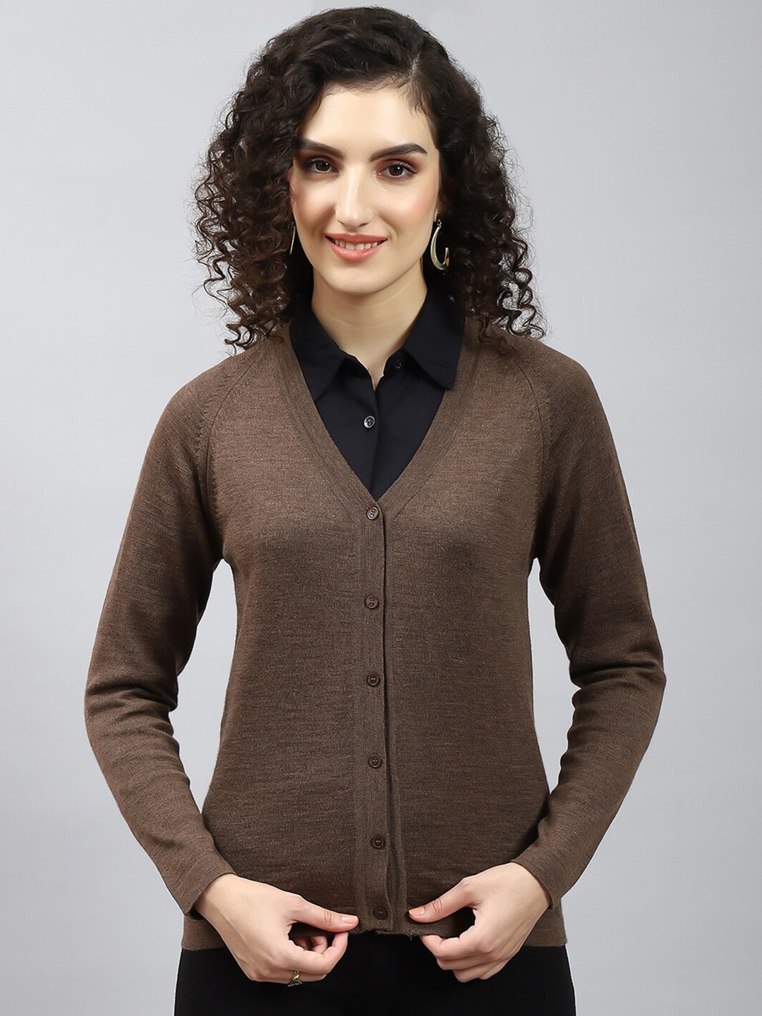

Monte Carlo V-Neck Woollen Cardigan, Coffee brown