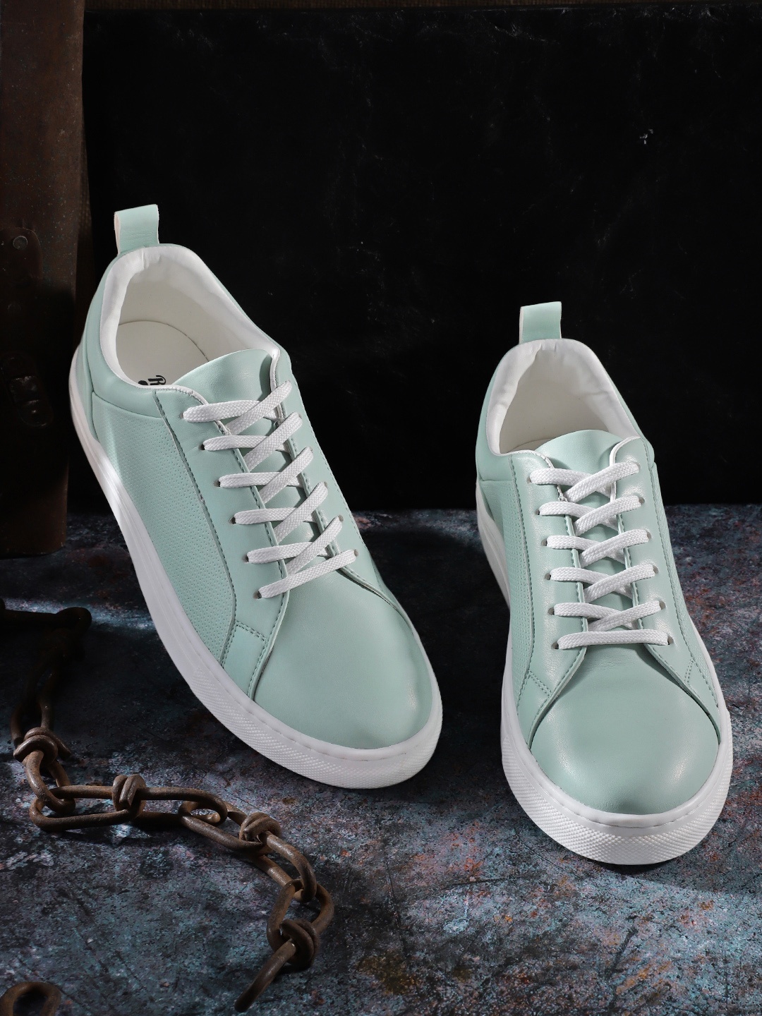 

Roadster The Lifestyle Co. Women Solid Round Toe Sneakers, Sea green
