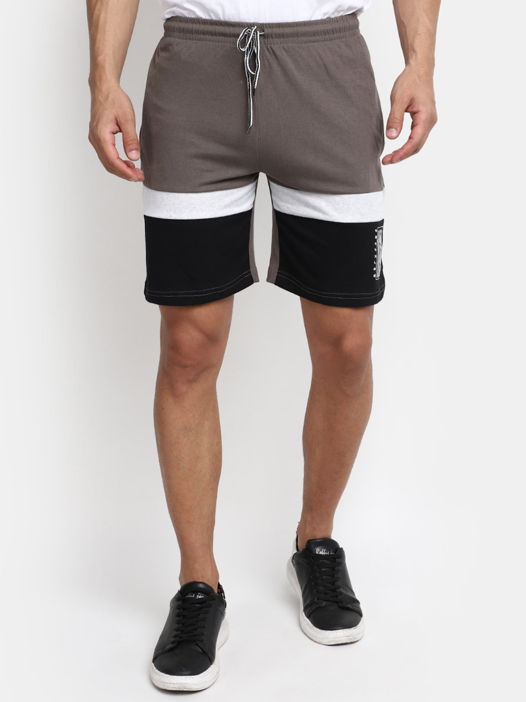 

V-Mart Men Colourblocked Sports Shorts, Grey