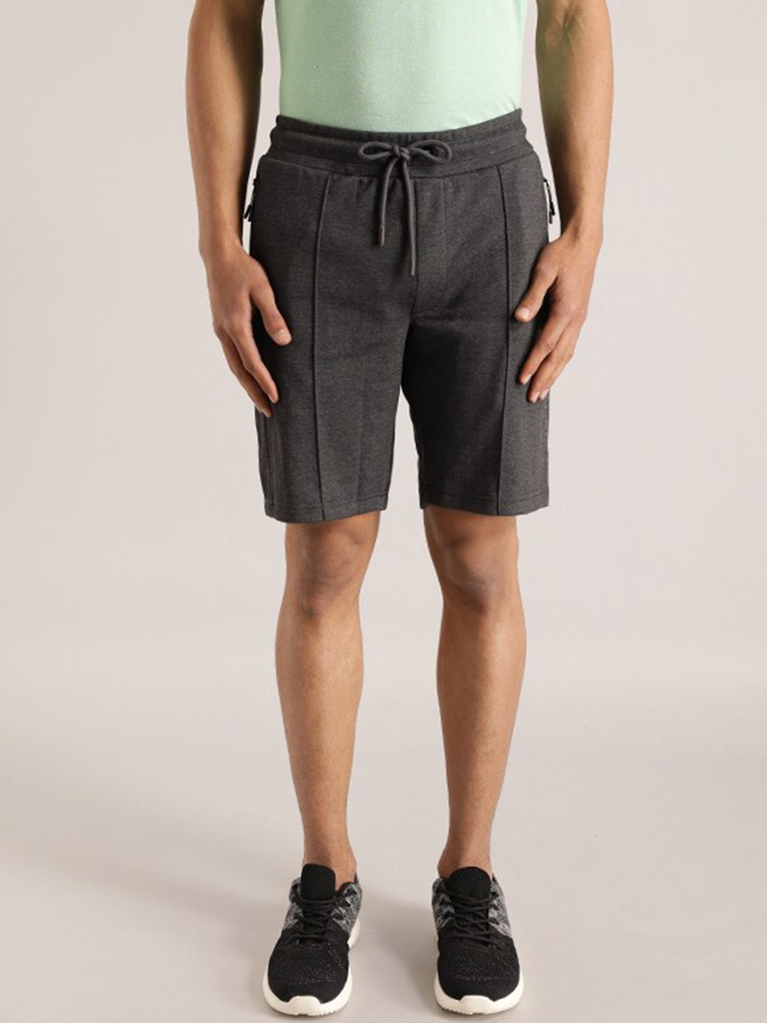 

Indian Terrain Men Mid-Rise Regular Shorts, Grey