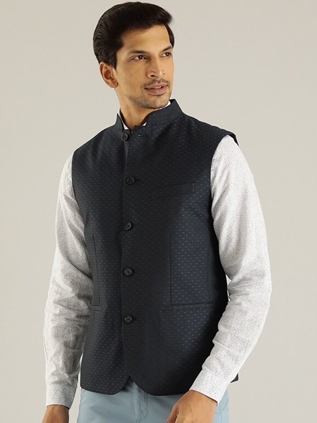 

Indian Terrain Woven Nehru Jacket, Navy blue