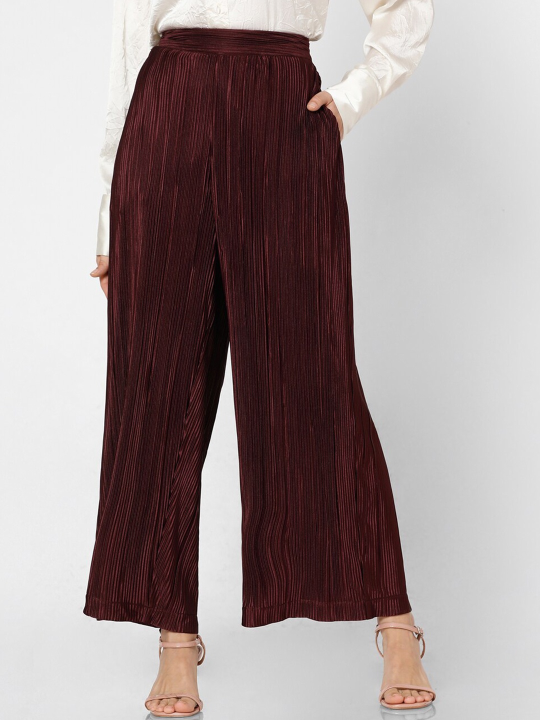 

Vero Moda Women Textured Flared High-Rise Trousers, Maroon