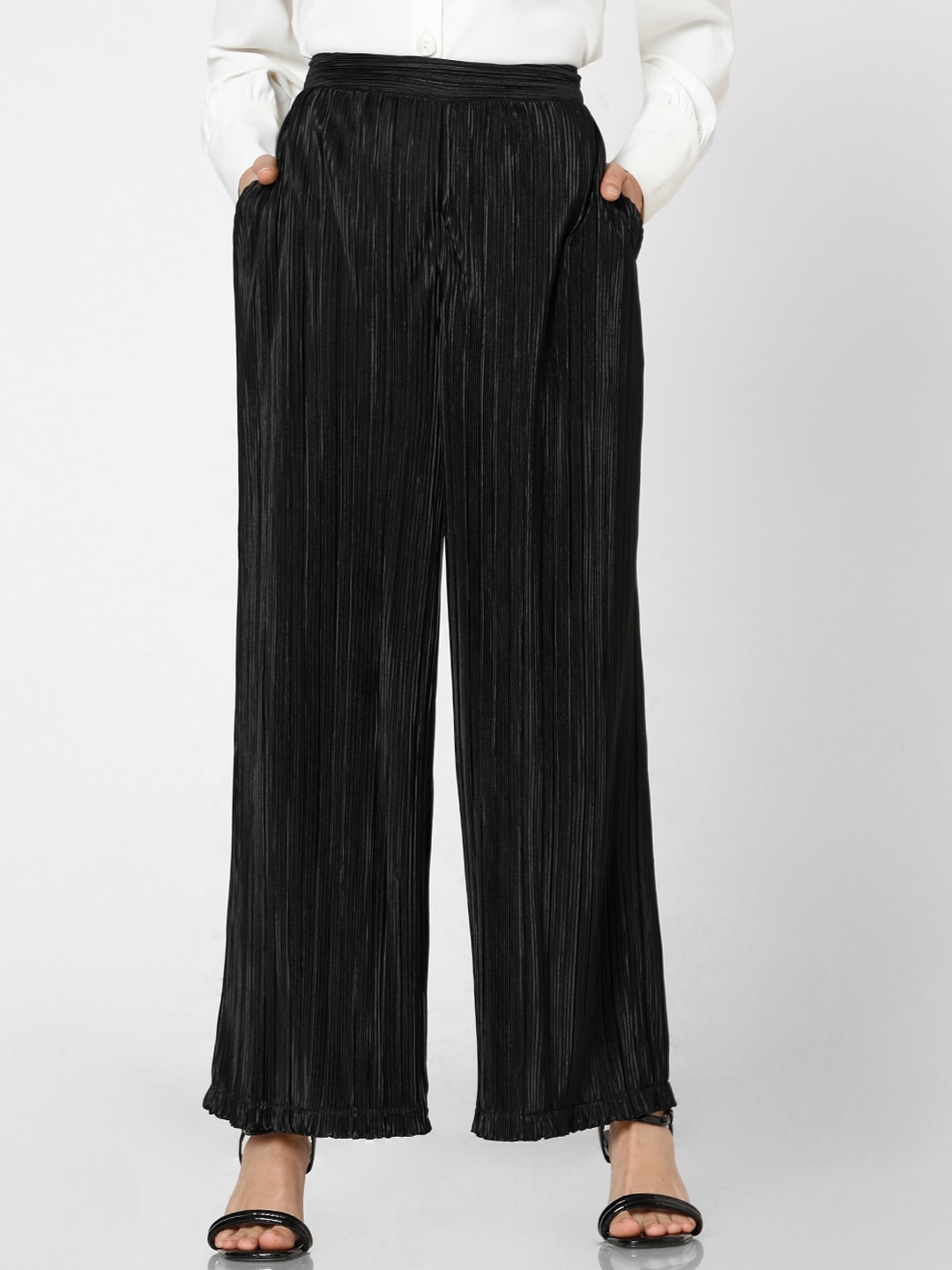 

Vero Moda Women Textured Flared High-Rise Trousers, Black
