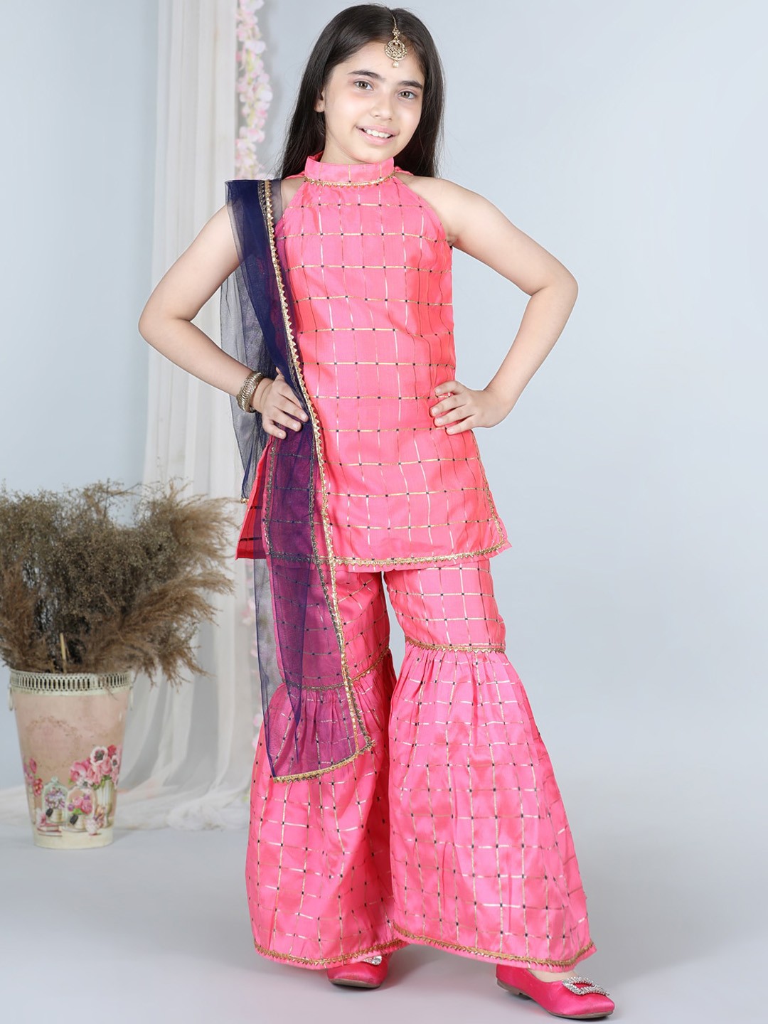

Cutiekins Girls Checked Straight kurta & Sharara With Dupatta, Pink