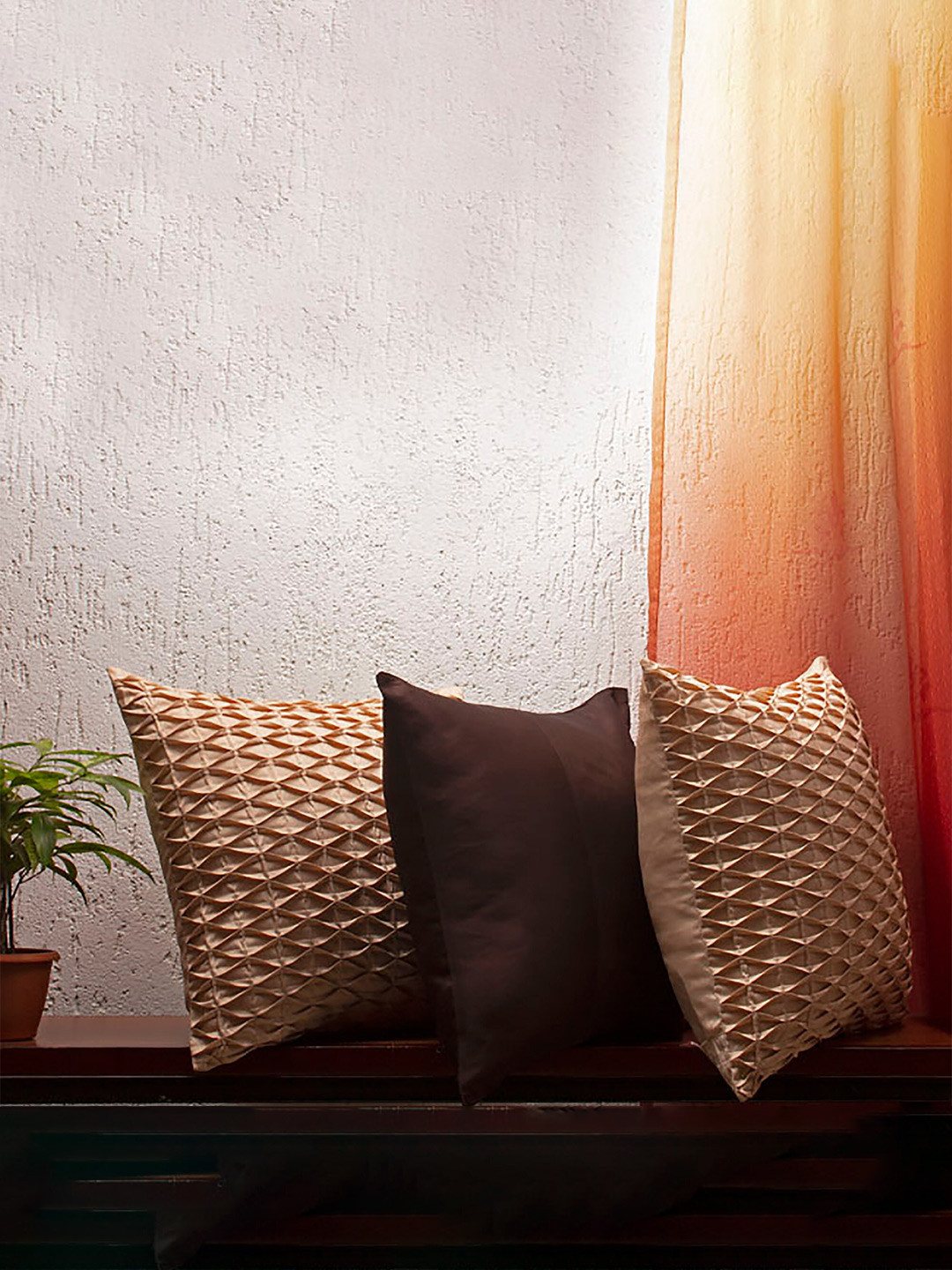

ZEBA Brown & Beige 3 Pieces Square Cushion Covers