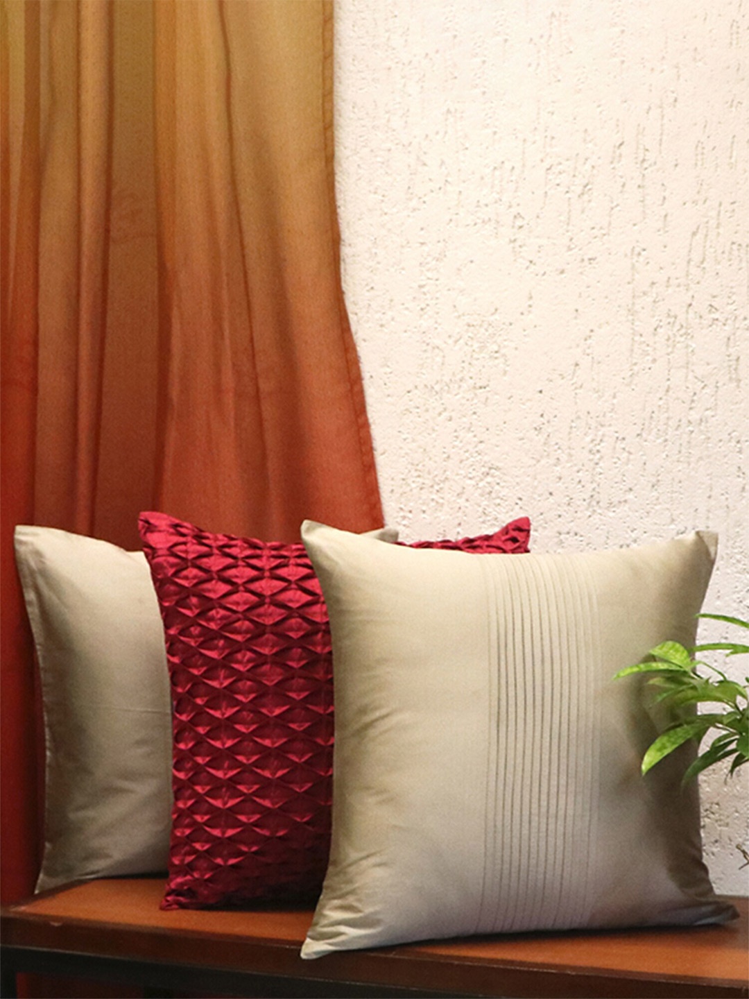 

ZEBA Red & Grey 3 Pieces Geometric Square Cushion Covers