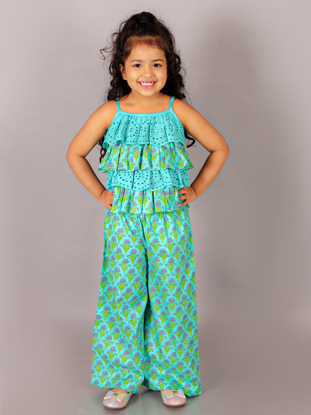 

LIL DRAMA Girls Printed Pure Cotton Top with Palazzos, Green