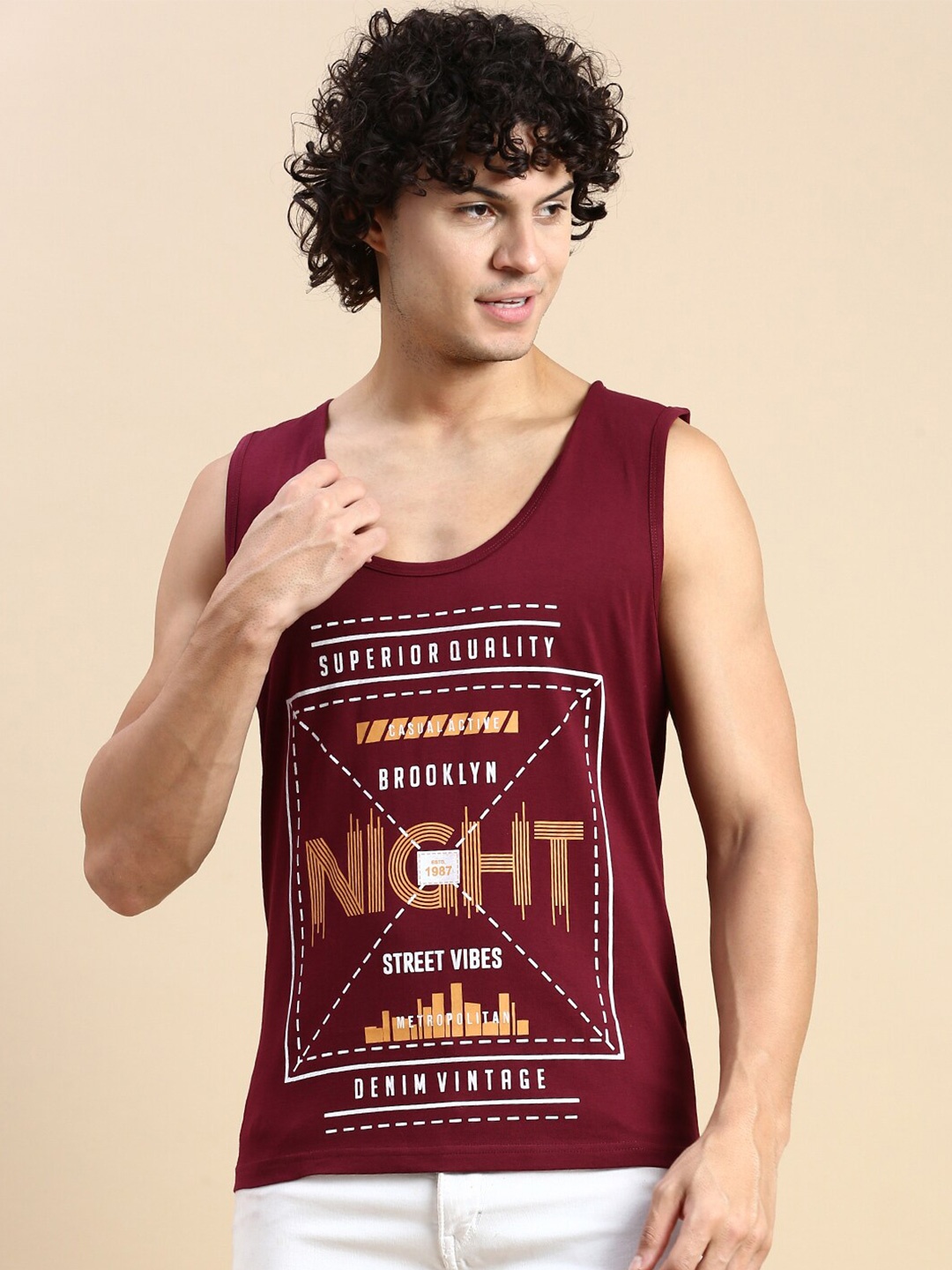 

BLACK RADIO Typography Printed Pure Cotton T-shirt, Maroon