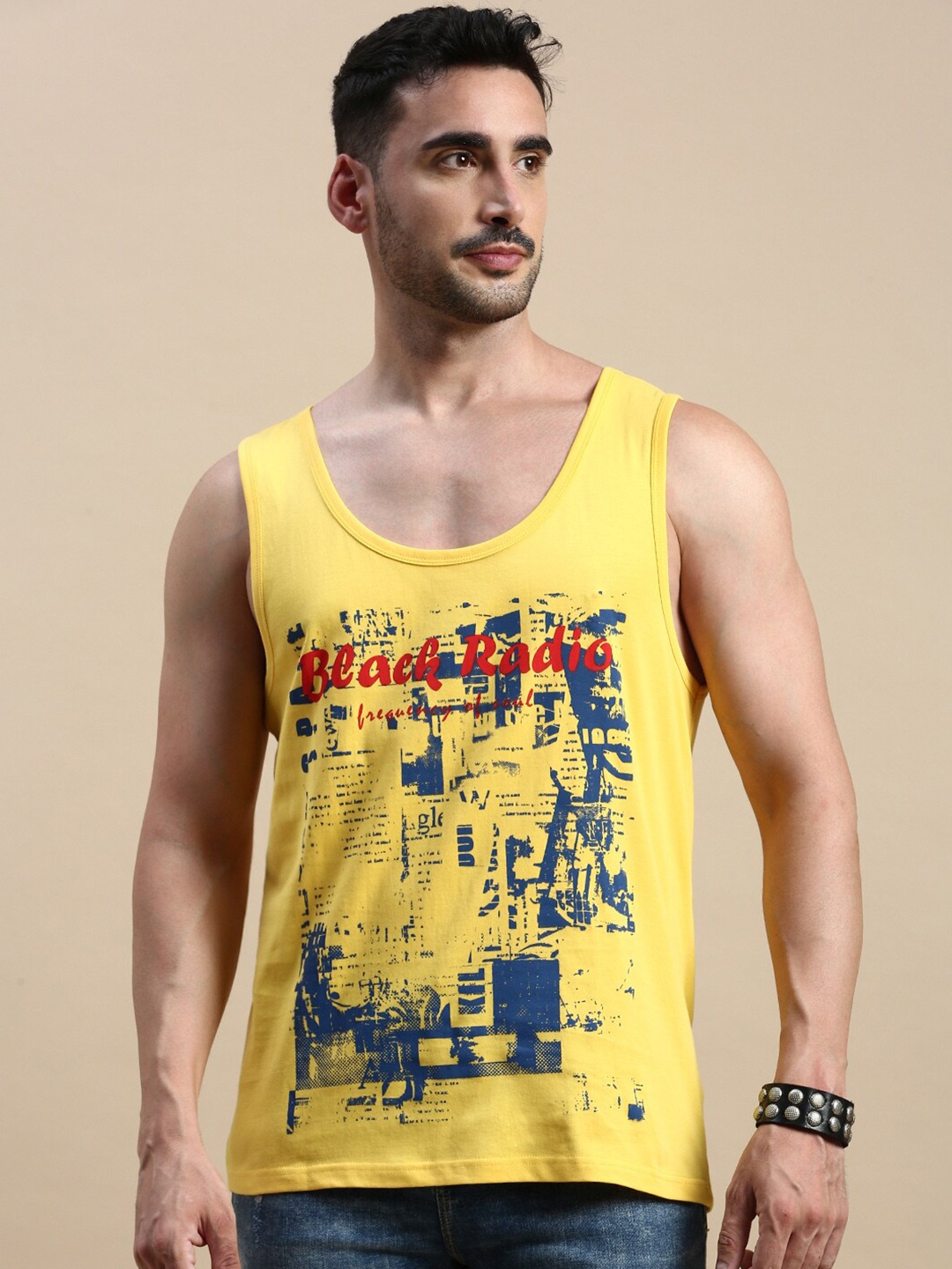 

BLACK RADIO Graphic Printed Pure Cotton T-Shirt, Yellow