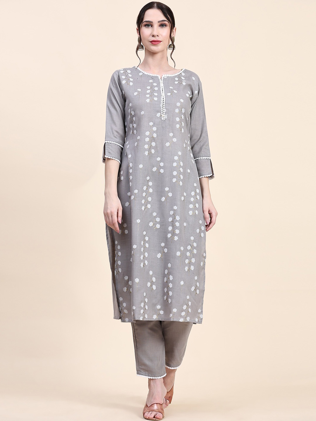 

Nimidiya Floral Printed Regular Pure Cotton Kurta With Trousers, Grey