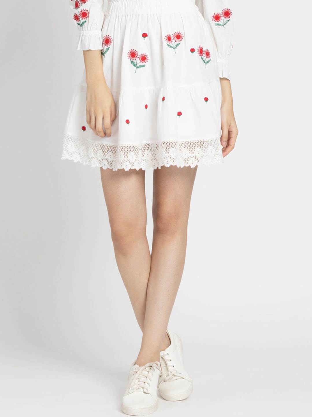 

SHAYE Floral Embroidered Pure Cotton Tiered Above Knee-Length Skirt, White