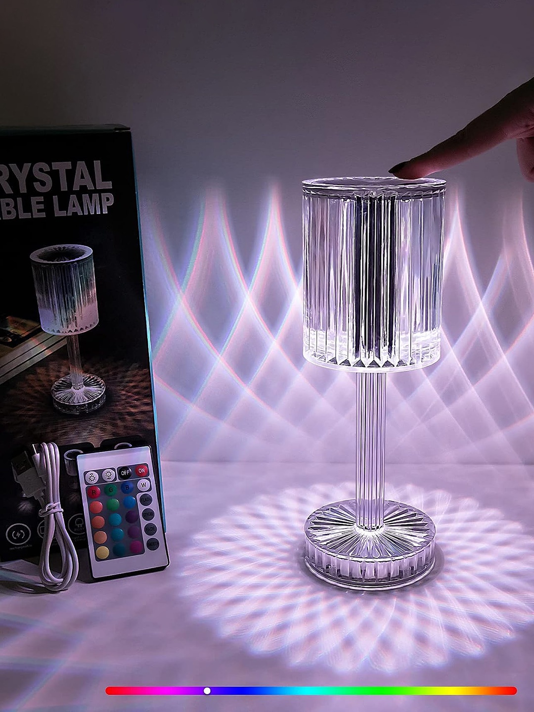 Awestuffs Transparent Diamond Cut LED Crystal Touch Table Lamp, White