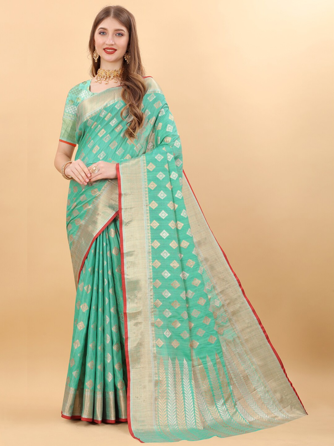 

JATRIQQ Woven Design Zari Saree, Green