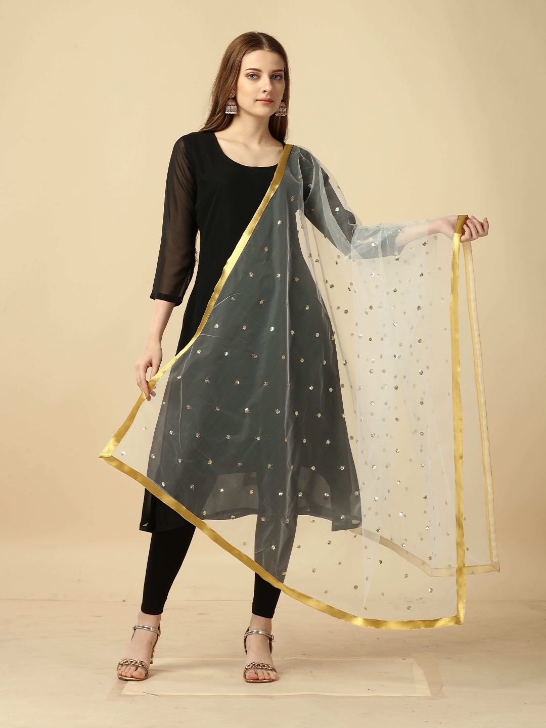 

Nimidiya Floral Embroidered Net Sequinned Dupatta, White