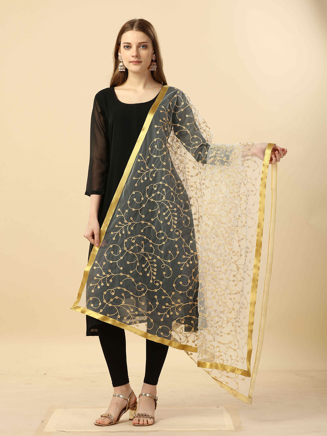 

Nimidiya Floral Embroidered Net Sequinned Dupatta, White