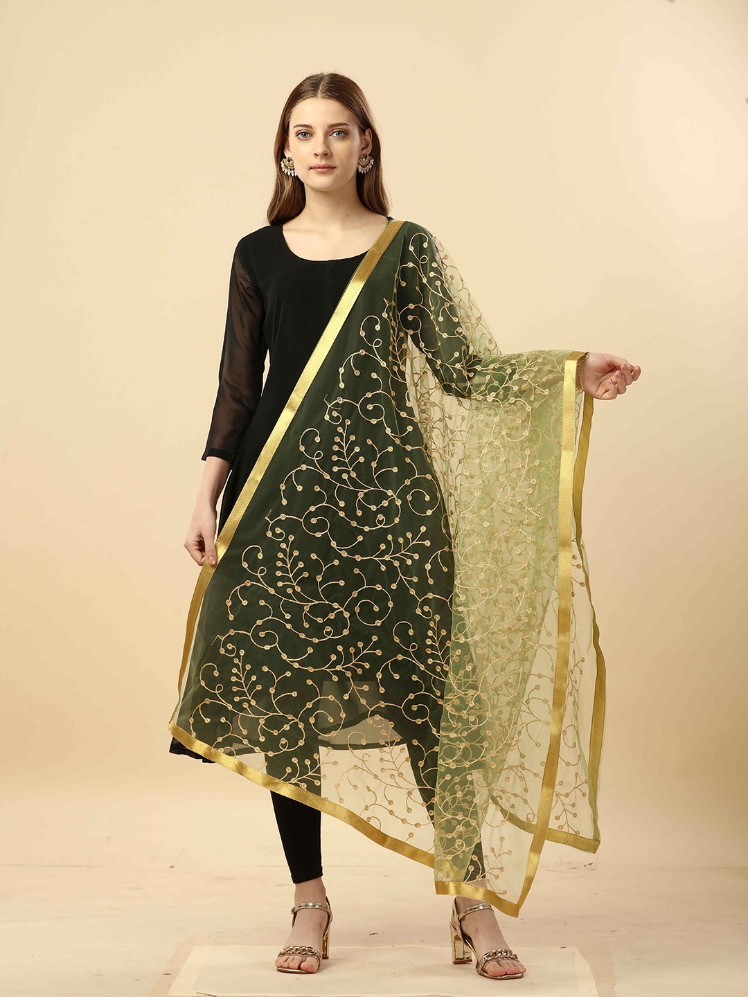 

Nimidiya Floral Embroidered Net Sequinned Dupatta, Green