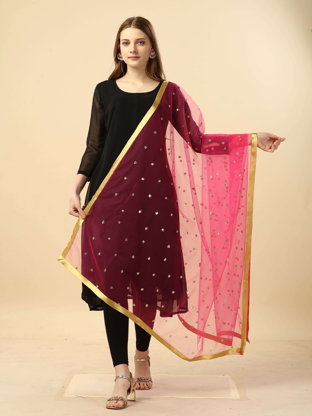 

Nimidiya Ethnic Motifs Embroidered Dupatta With Sequinned, Pink