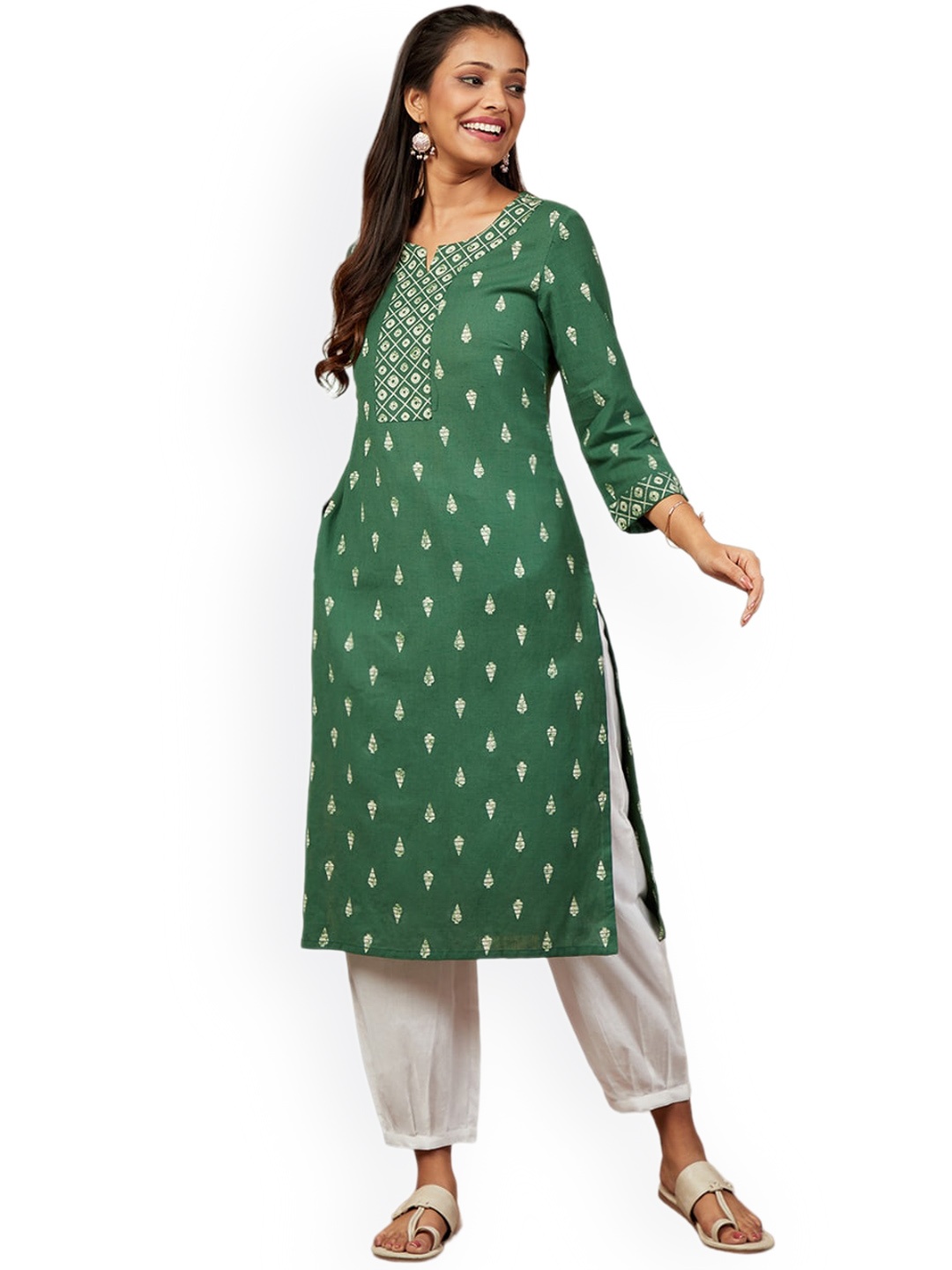 

IMARA Ethnic Motifs Printed Pure Cotton Regular Kurta with Salwar, Green
