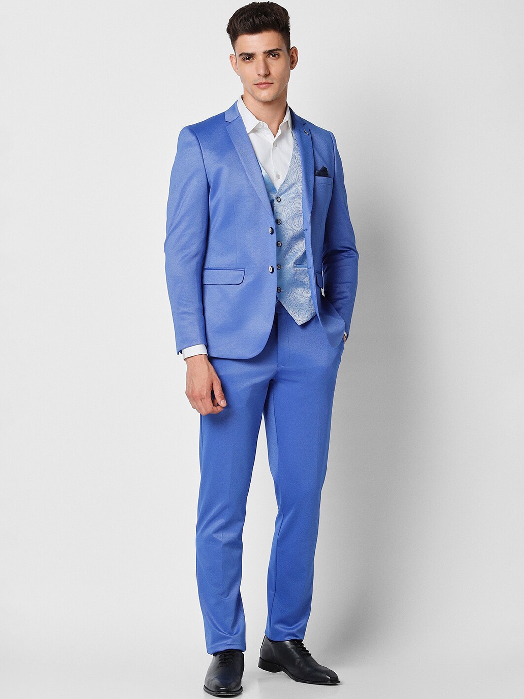 

Van Heusen Slim-Fit Single-Breasted Three-Piece Formal Suit, Blue