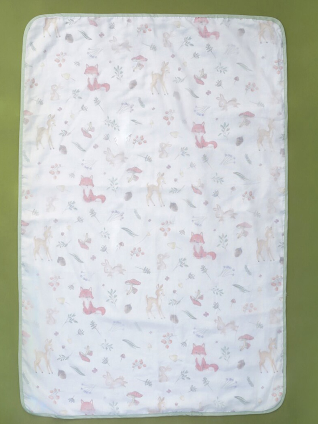 

Fancy Fluff Kids Green & White Woodland Printed Cotton AC Room Single Bed Dohar