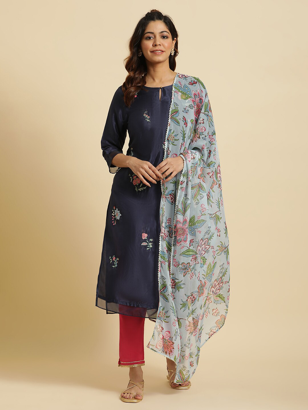 

W Blue & Green Floral Printed Dupatta With Gotta Patti