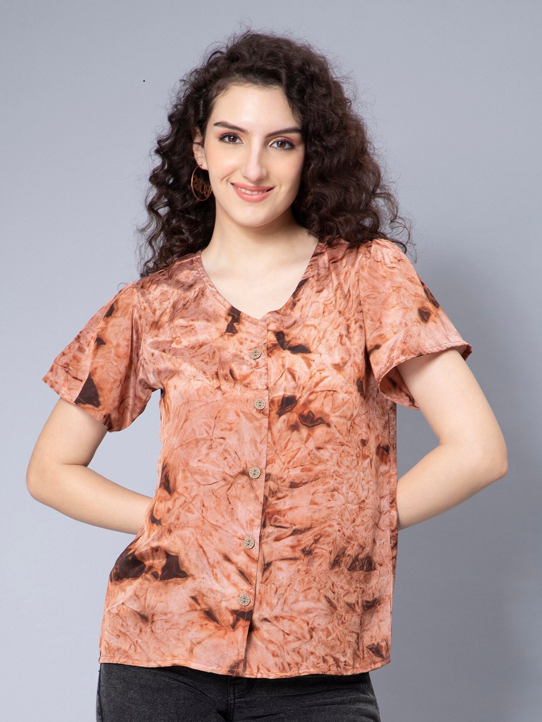 

Nirkhi Abstract Print Shirt Style Top, Peach