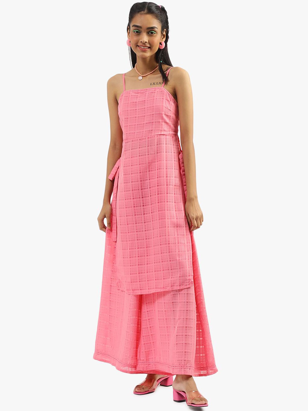 

Virgio Checked Shoulder Straps Sleeveless Tie Ups Detail Kurta With Sharara, Pink