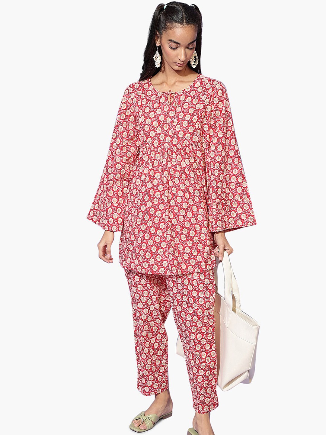 

Virgio Floral Printed Pure Cotton Kurta With Trousers, Beige