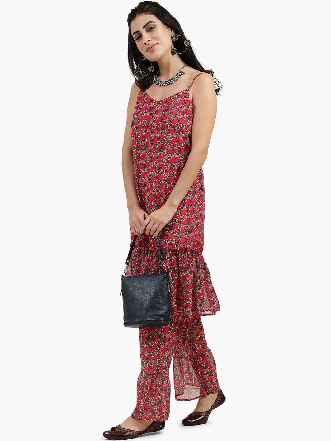 

Virgio Floral Printed Shoulder Straps Kurta With Trousers, Red