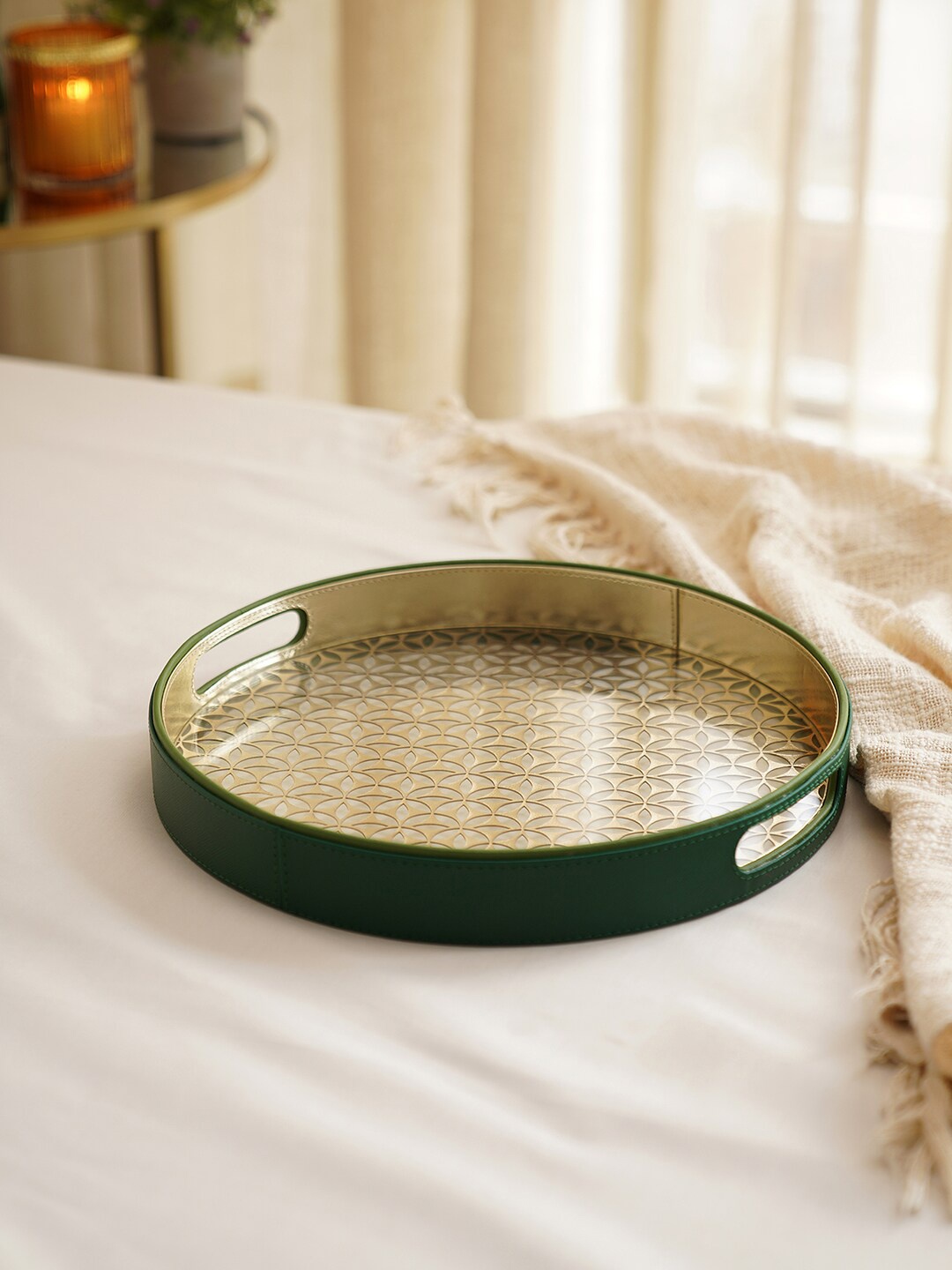 

Pure Home and Living Green Textured Lazer Cut Round Tray