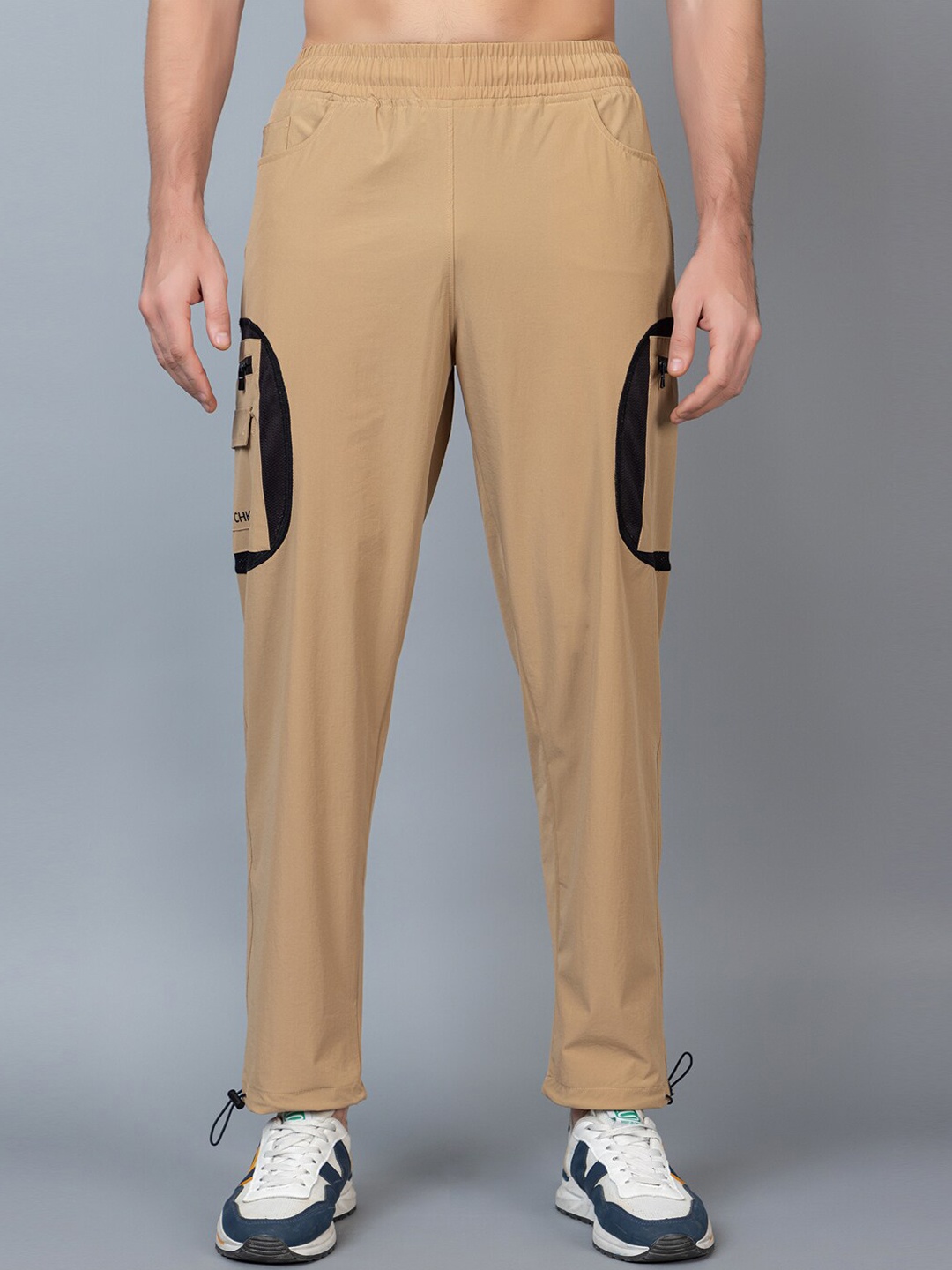 

CHKOKKO Men Regular Fit Mid-Rise Sports Track Pants, Camel brown