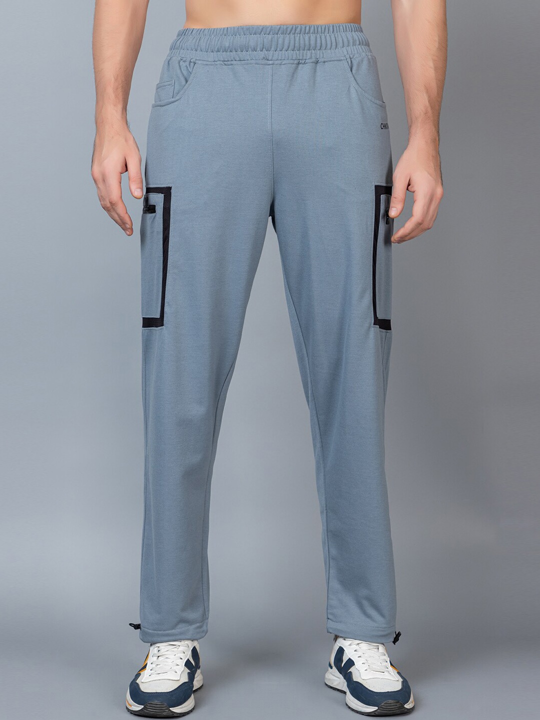 

CHKOKKO Men Regular Fit Mid-Rise Sports Track Pants, Grey