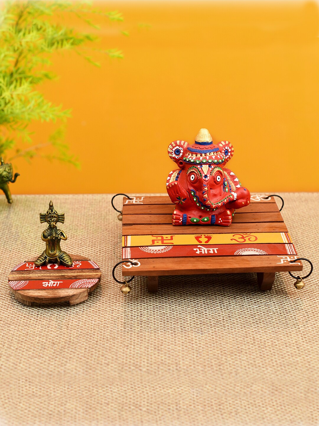 

AAKRITI ART CREATIONS Brown Pooja Chowki & Ganesha Idol, Red