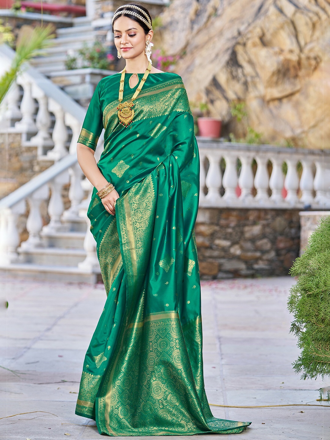 

SARIYA Woven Design Zari Banarasi Saree, Sea green