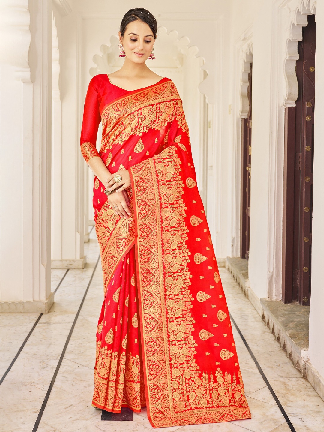 

SARIYA Ethnic Motifs Woven Design Zari Banarasi Saree, Red