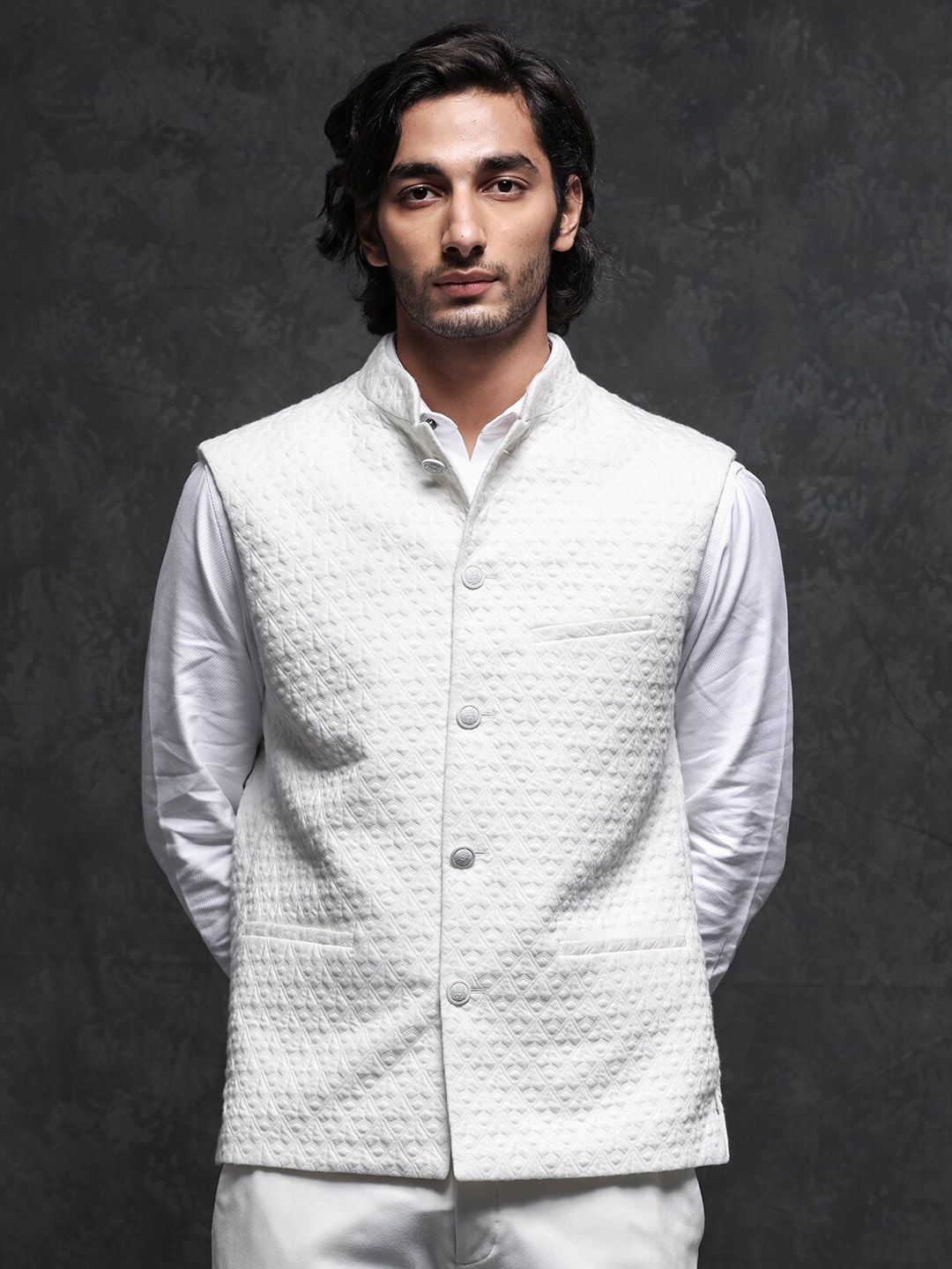 

RARE RABBIT Men Mitzi Tailored Fit Textured Nehru Jackets, Off white