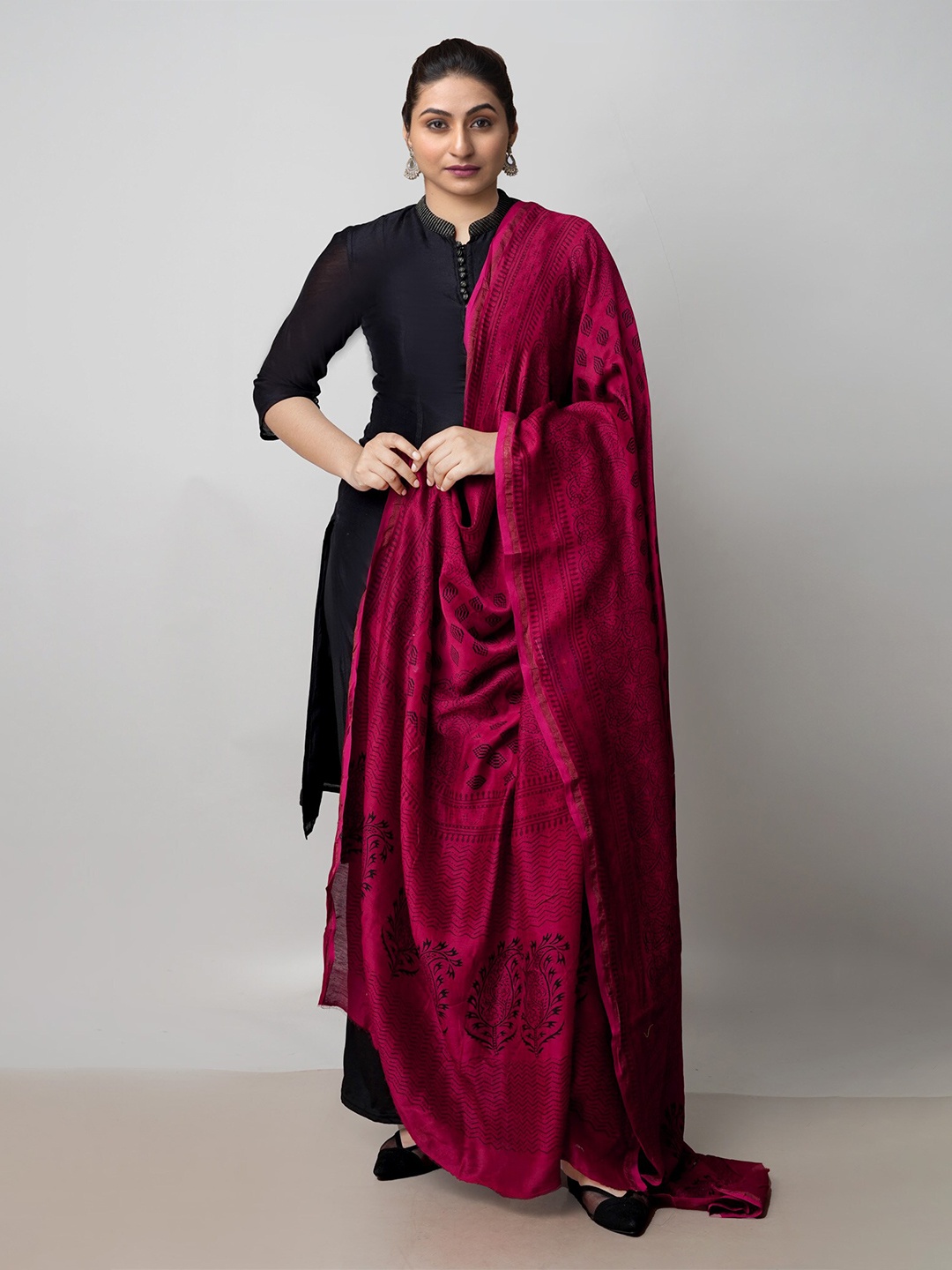 

Unnati Silks Ethnic Motifs Printed Pure Cotton Dupatta With Zari, Red