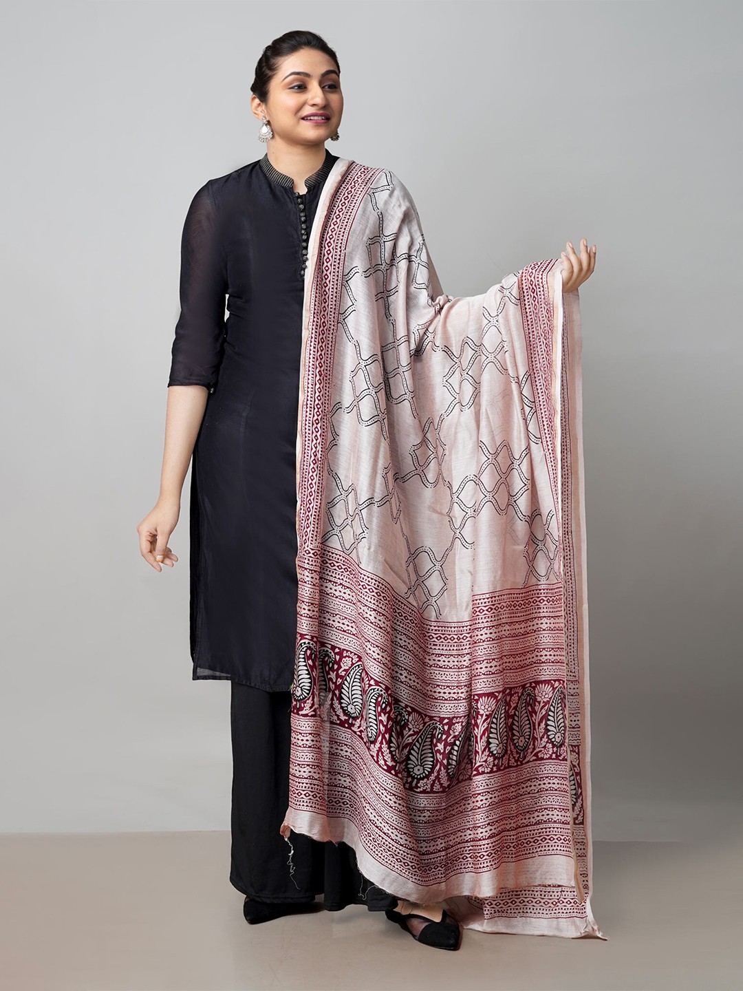 

Unnati Silks Ethnic Motifs Printed Pure Cotton Dupatta, Beige