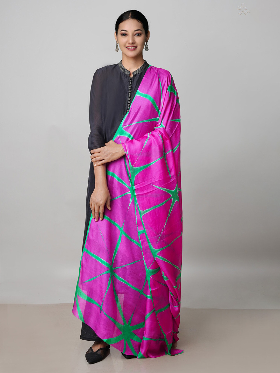 

Unnati Silks Handloom Clamp Dyeing, Pink