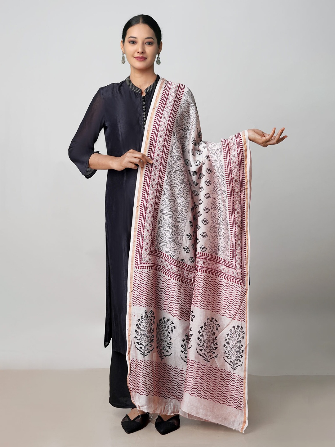 

Unnati Silks Ethnic Motifs Printed Pure Cotton Dupatta, Beige