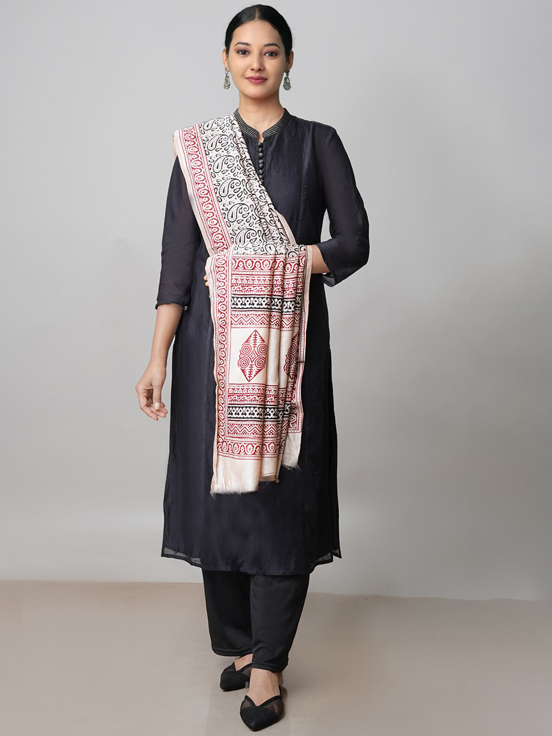

Unnati Silks Paisley Printed Pure Cotton Dupatta, Beige