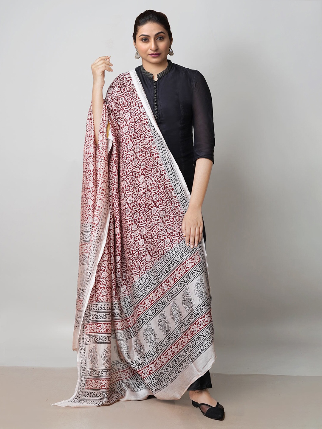 

Unnati Silks Floral Printed Pure Cotton Dupatta, Beige