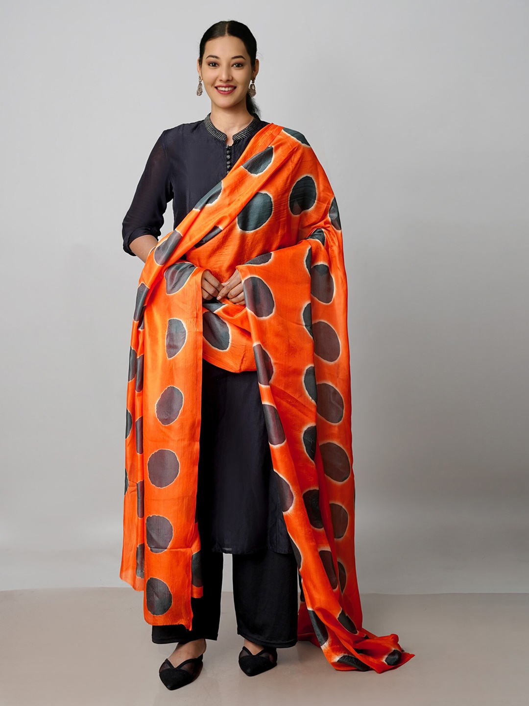 

Unnati Silks Geometric Clamp Dyed Dupatta, Orange