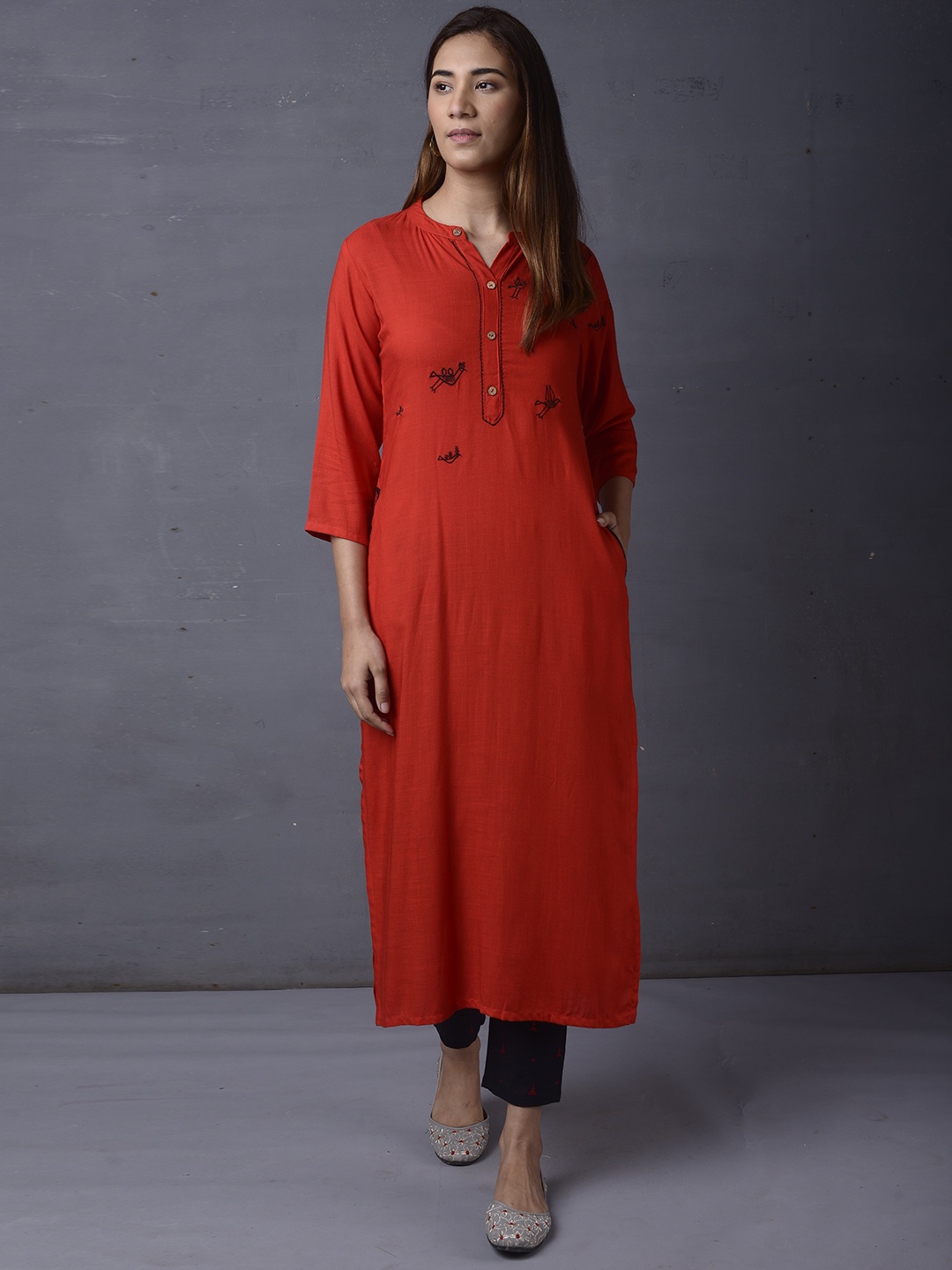 

PINKSKY Yoke or Border Design Straight Kurta With Trousers, Red