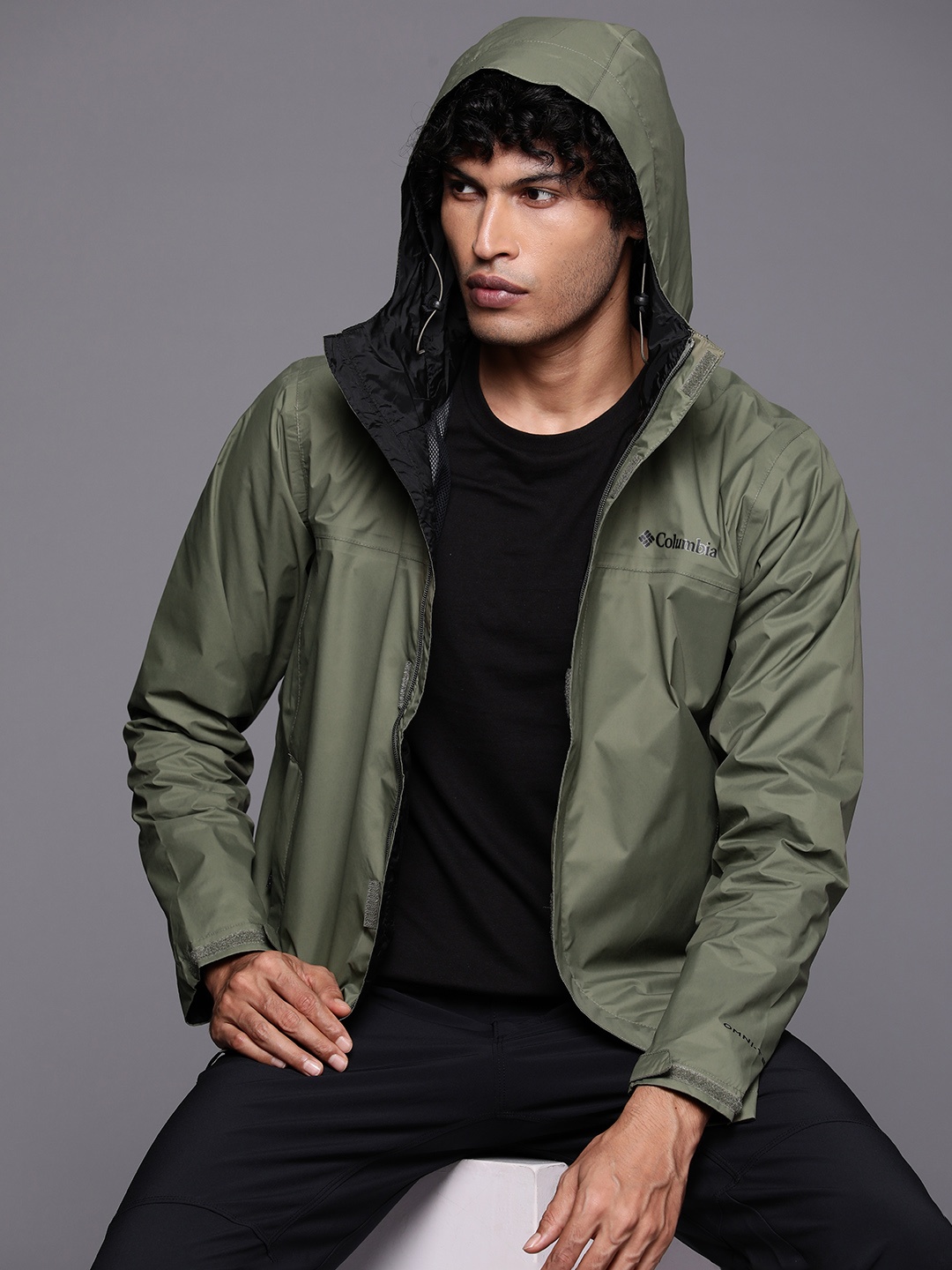 

Columbia Men Watertight II Full Sleeve Trekking-Hiking Rain Jacket, Green