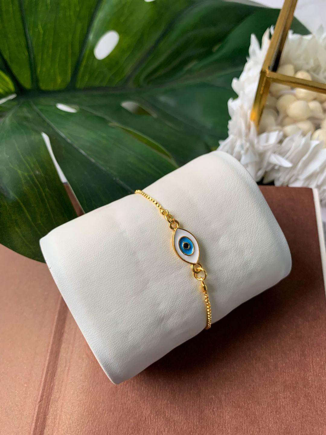 

I Jewels Evil Eye Charm Detail Rakhi, Gold