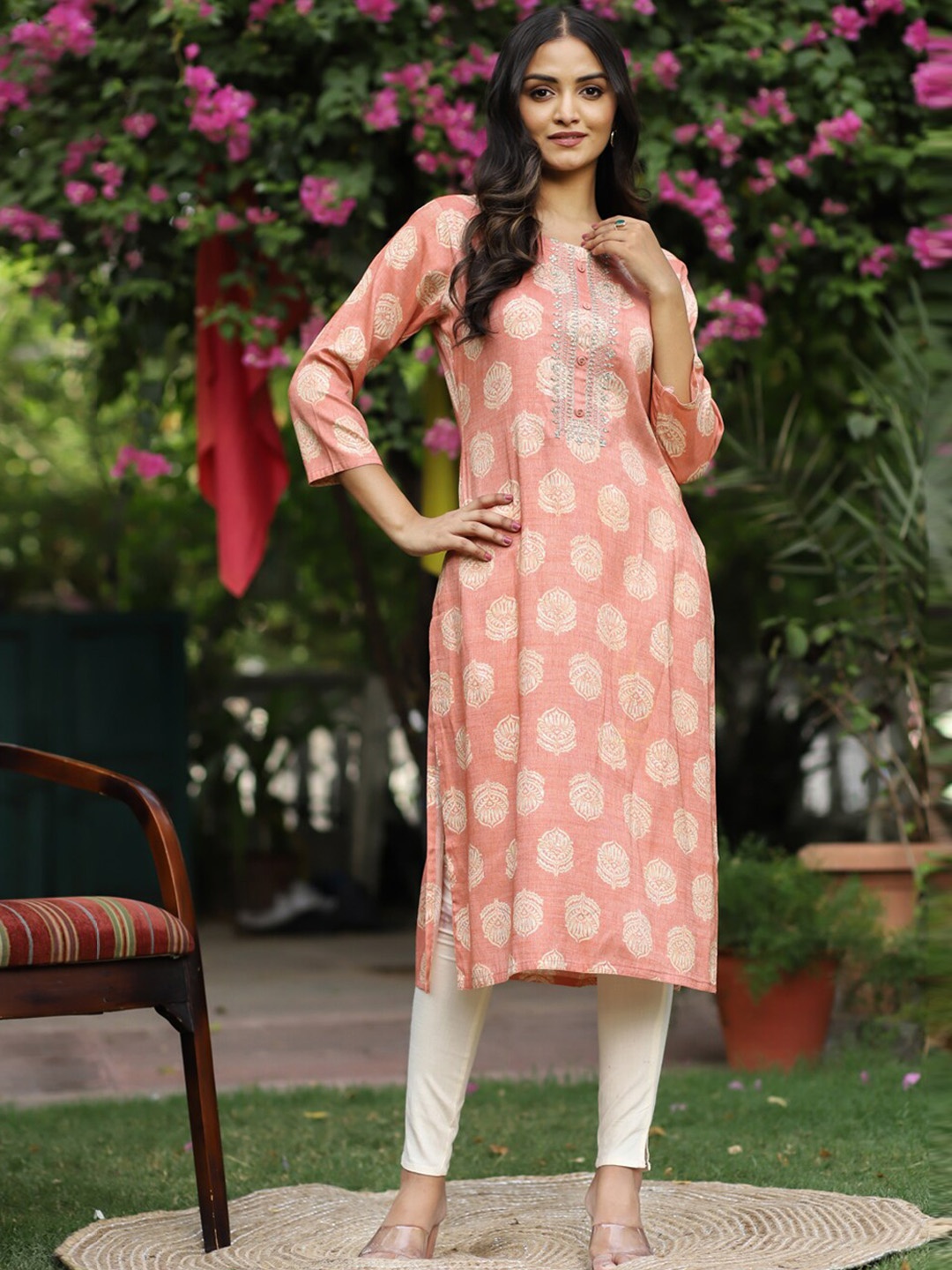 

Anubhutee Ethnic Motifs Printed Straight Pure Linen Kurta, Peach