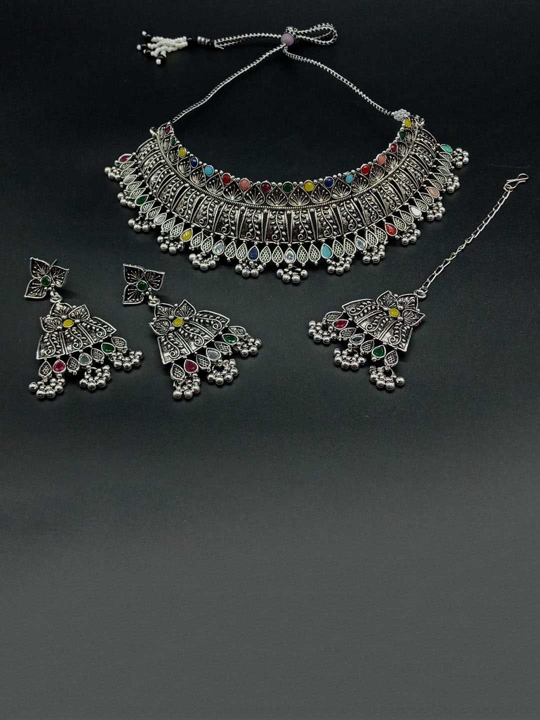 

AASHISH IMITATION Oxidised Rhodium-Plated Stone-Studded Jewellery Set With Maang Tikka, Silver