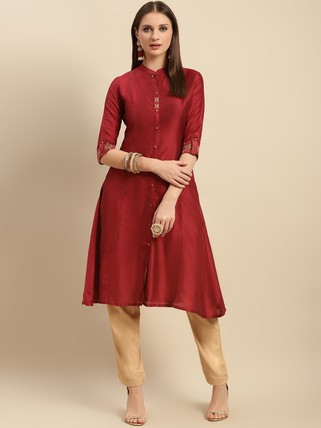 

Rangita Embroidered Mandarin Collar A-Line Kurta, Maroon